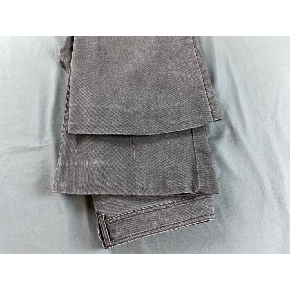 Pilcro and the Letterpress The Icon Flare Leg Casual Pants. Washed Gray, 28. GUC - Picture 4 of 7